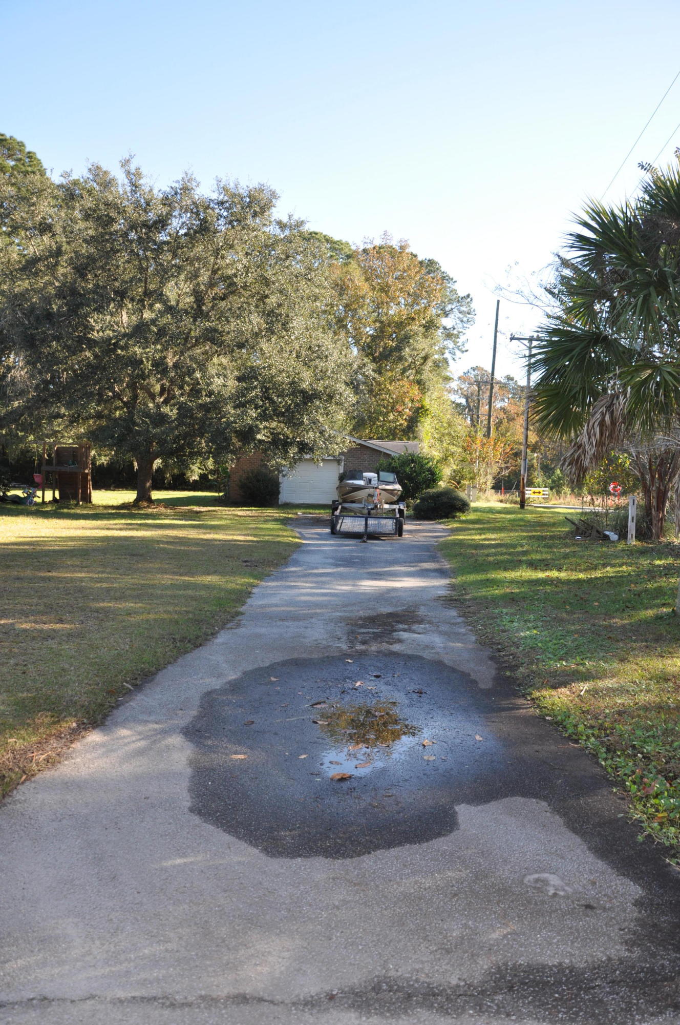 1990 Liberia Road Wadmalaw Island, SC 29487 - Photo 17 of 19 Garage Drive Way
