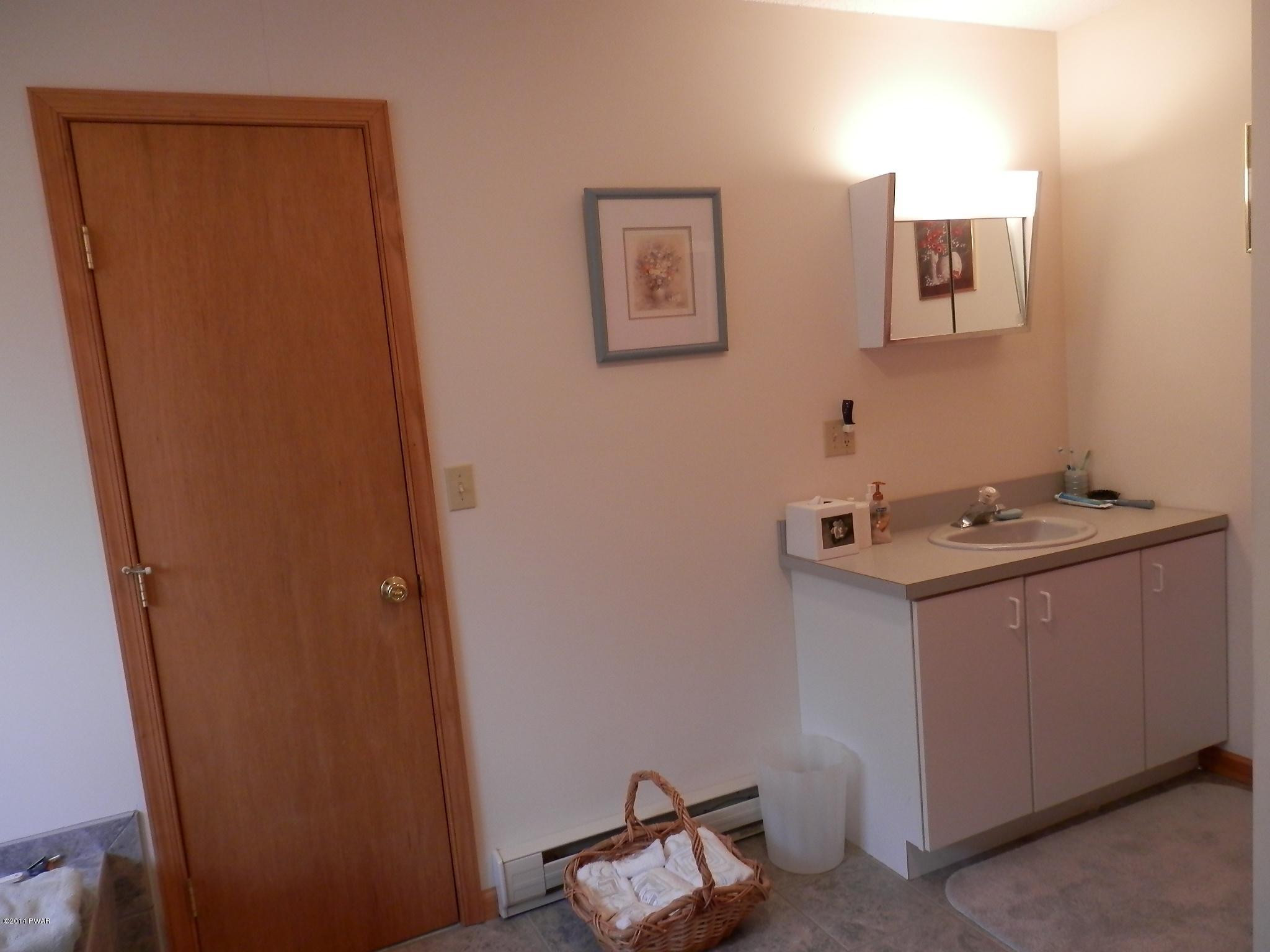 819 Deerfield Road Lake Ariel, PA 18436 - Photo 33 of 90 Gallery Image 33