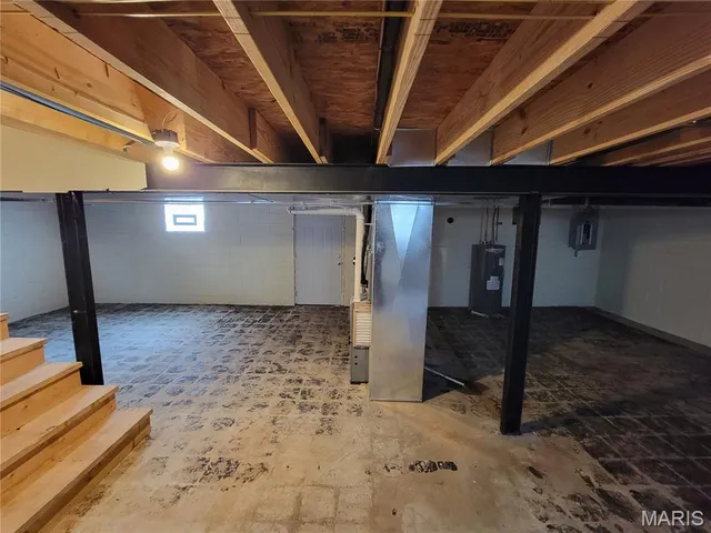 $1,600 | 222 South Barat Avenue, Ferguson, MO 63135