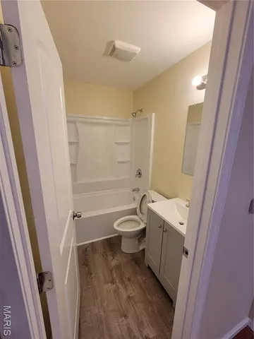 $1,600 | 222 South Barat Avenue, Ferguson, MO 63135