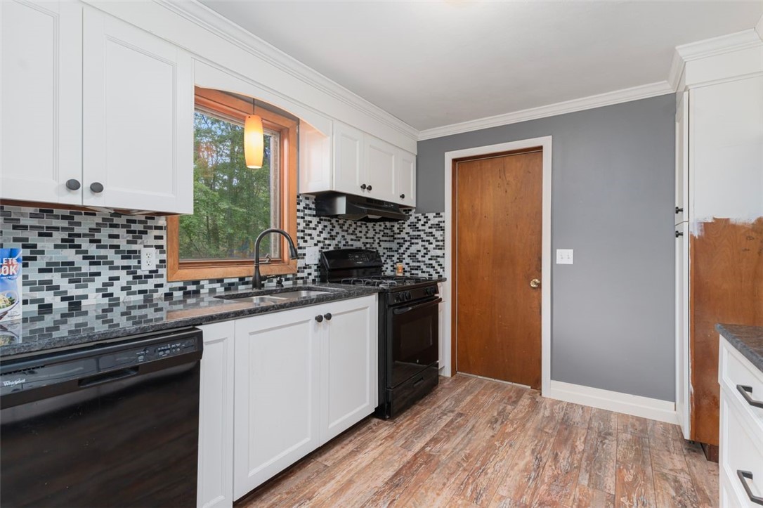 45 Lydia Road Coventry, RI 02816 - Photo 5 of 34