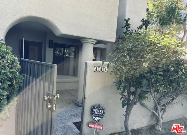 $1,825 | 351 North Hermosa Drive, Unit 4A1, Palm Springs, CA 92262
