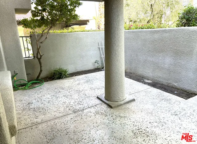 $1,825 | 351 North Hermosa Drive, Unit 4A1, Palm Springs, CA 92262