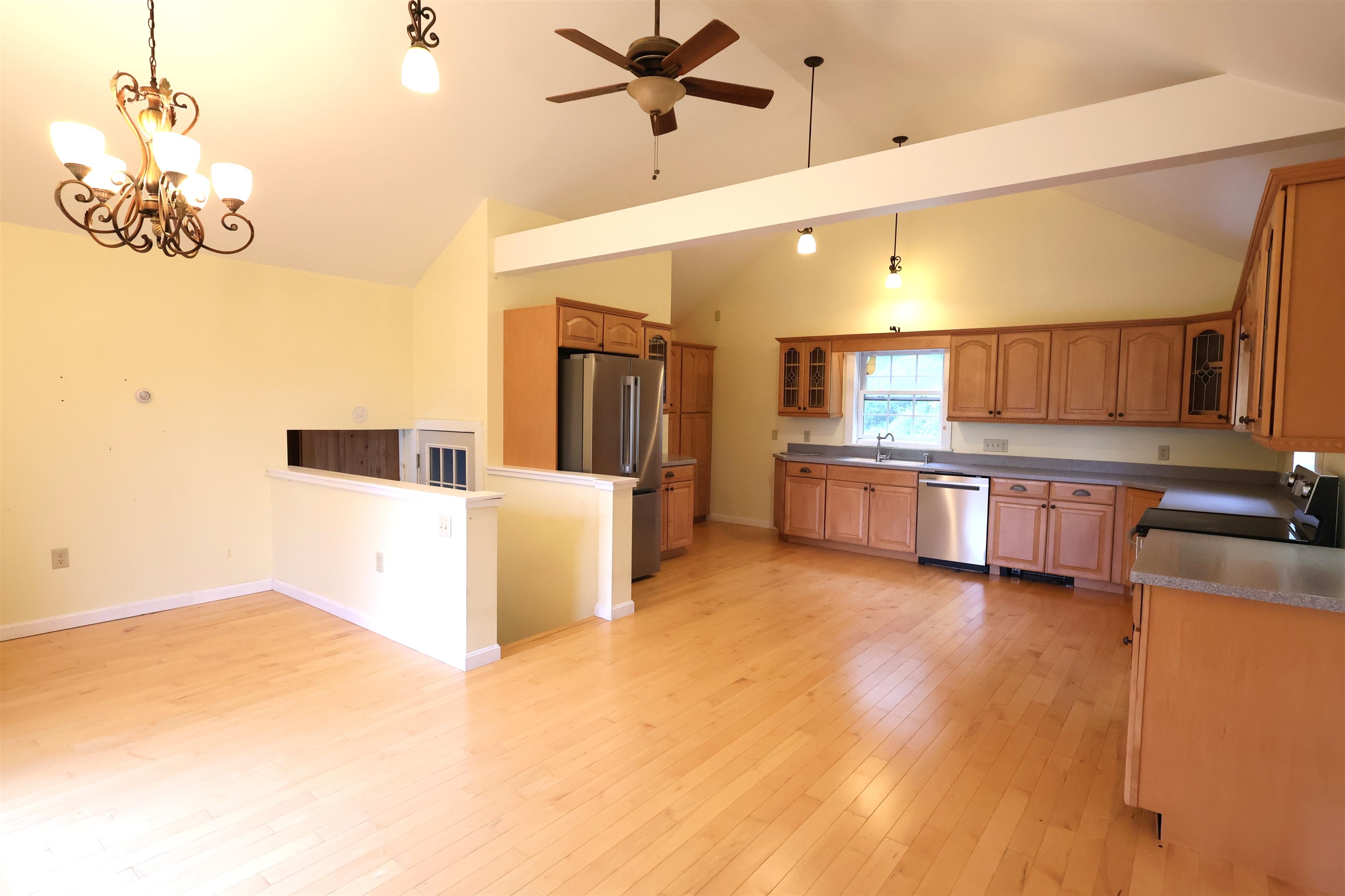177 Hillridge Road Hartford, VT 05001 - Photo 12 of 31 Gallery Image 12