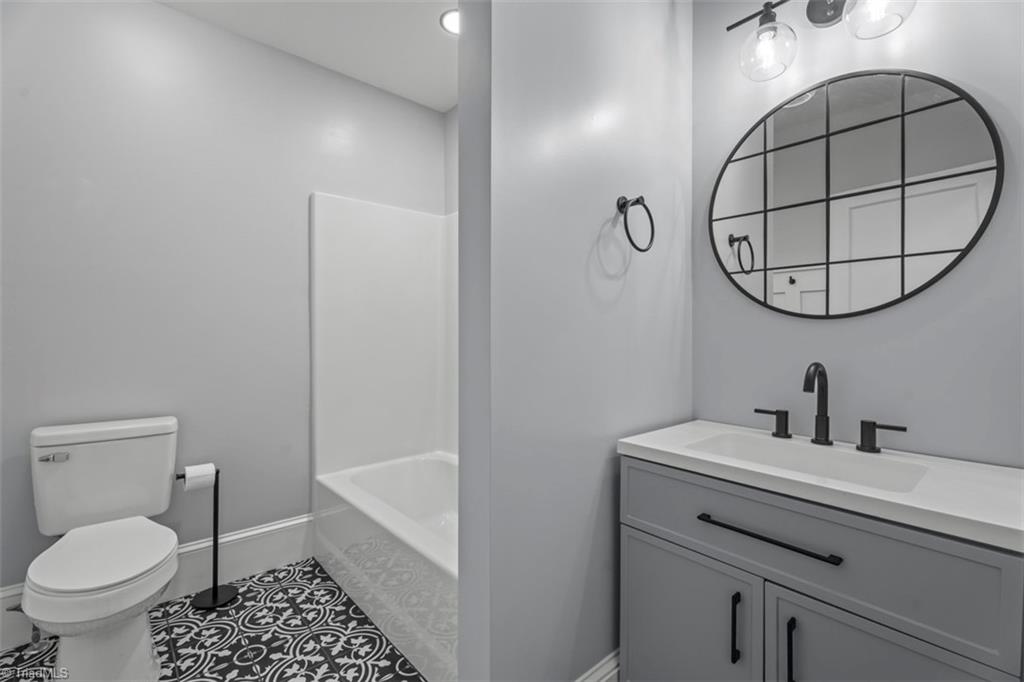 632 Stokesburg Road Walnut Cove, NC 27052 - Photo 33 of 40 Second Bath