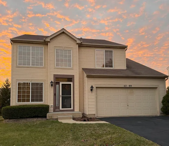 $3,200 | 2289 Grand Pointe Trail, Aurora, IL 60503