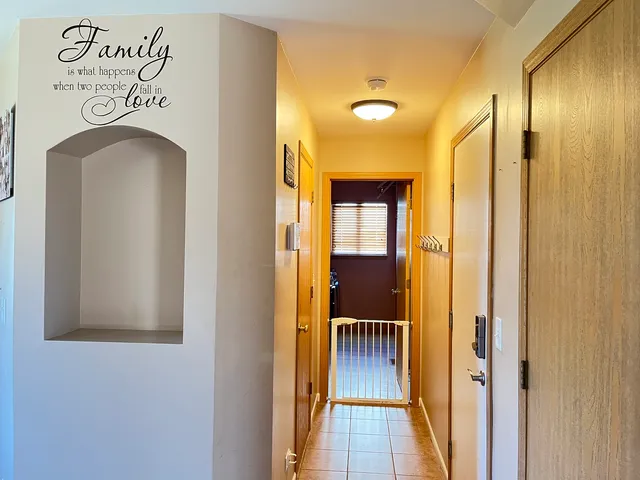 $3,200 | 2289 Grand Pointe Trail, Aurora, IL 60503