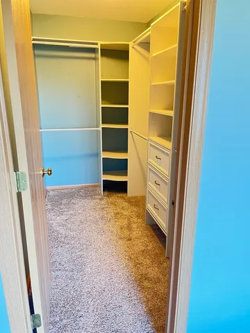 $3,200 | 2289 Grand Pointe Trail, Aurora, IL 60503