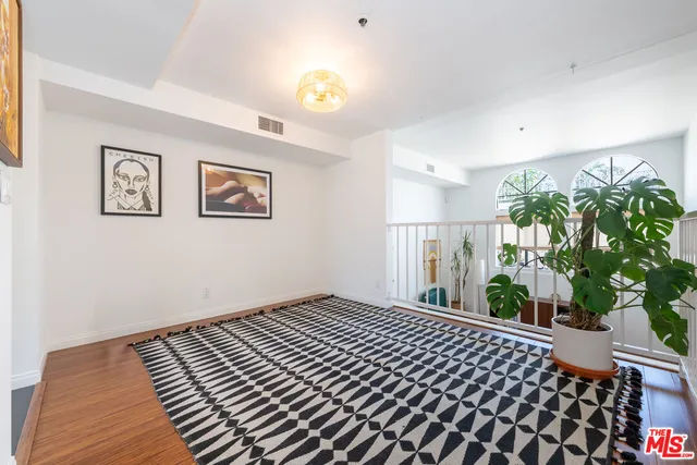 $4,495 | 1001 Figueroa Terrace, Unit 305, Los Angeles, CA 90012