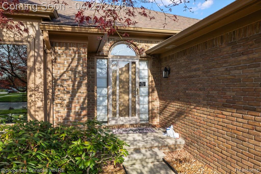 50053 Middle River Drive Macomb, MI 48044 - Photo 4 of 35