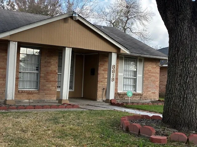 $350,000 | 8619 Leawood Boulevard, Houston, TX 77099