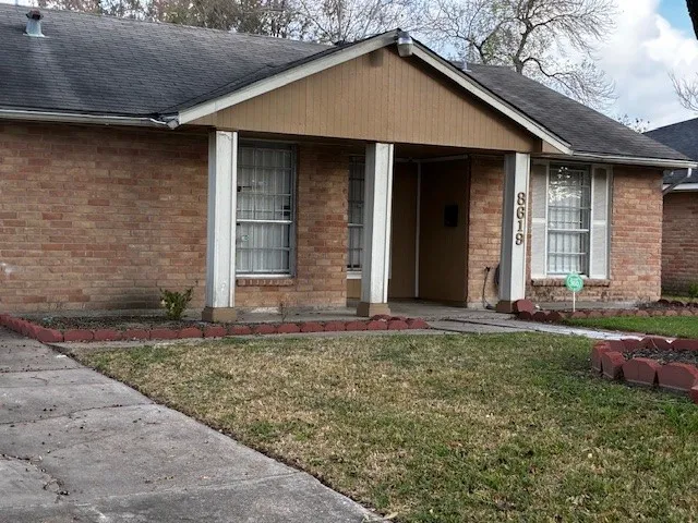 $350,000 | 8619 Leawood Boulevard, Houston, TX 77099