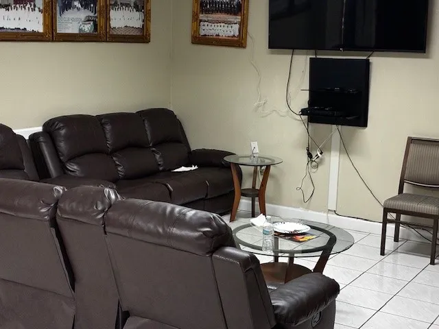 $350,000 | 8619 Leawood Boulevard, Houston, TX 77099