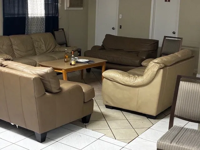 $350,000 | 8619 Leawood Boulevard, Houston, TX 77099