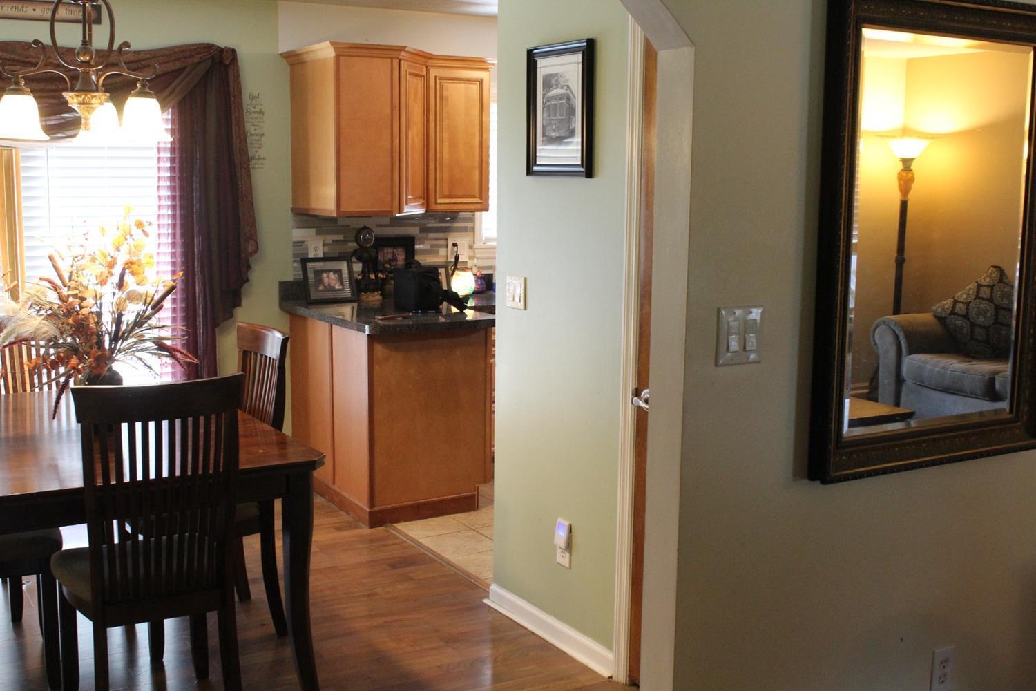 6998 Hearne Road Cincinnati, OH 45248 - Photo 9 of 44