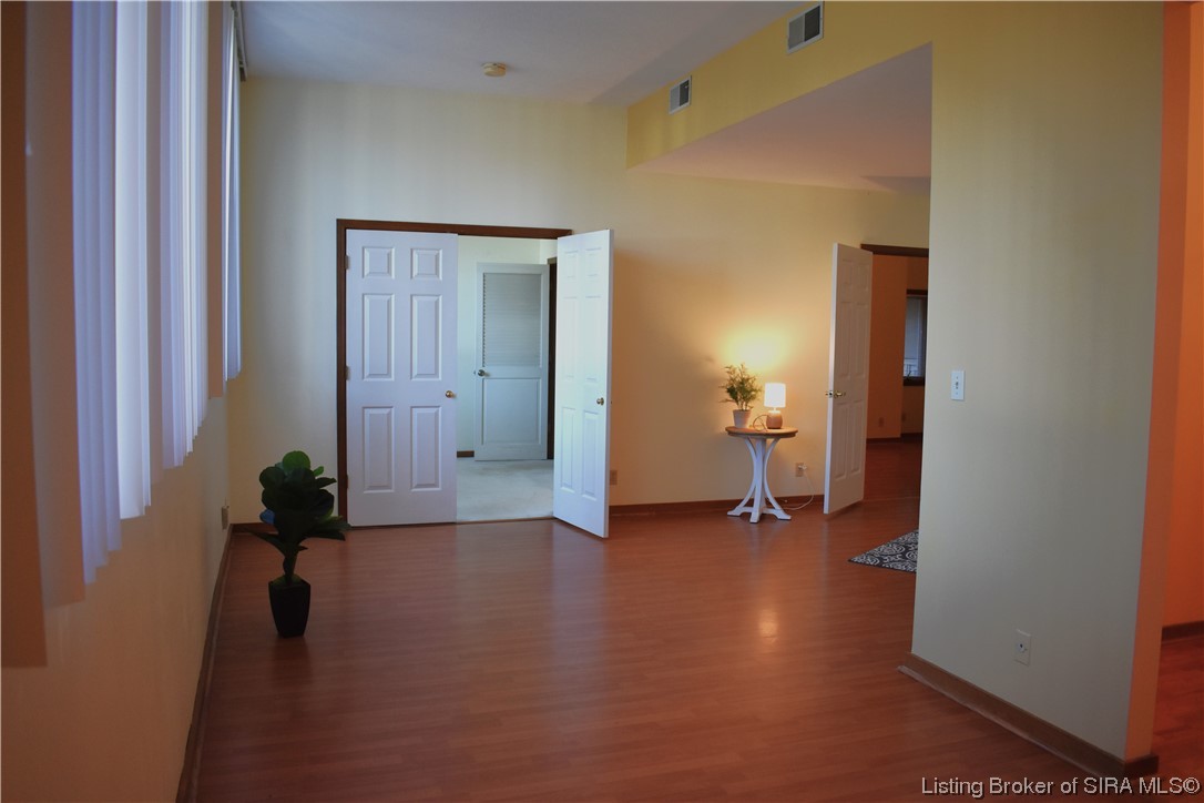 2900 Middle Road, Unit 16 Jeffersonville, IN 47130 - Photo 9 of 44 Gallery Image 9