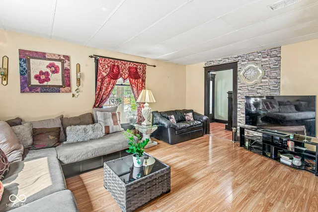 $148,000 | 1325 Sharon Avenue, Indianapolis, IN 46222