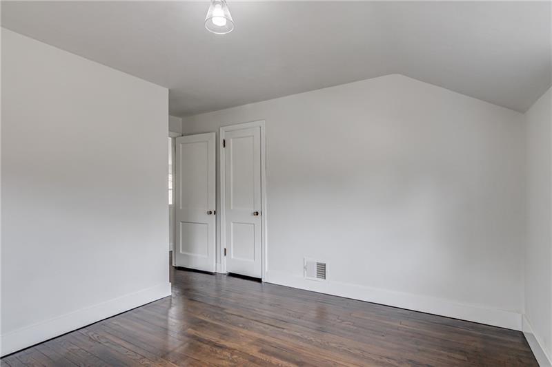113 Spring Grove Road Pittsburgh, PA 15235 - Photo 16 of 19 Gallery Image 16