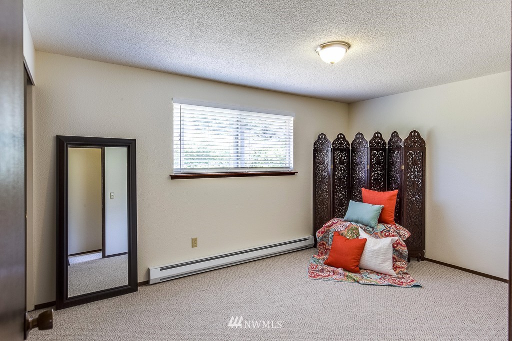 3506 Pine Road Northeast Bremerton, WA 98310 - Photo 12 of 21 Gallery Image 12