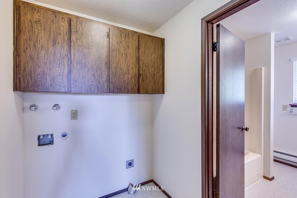 3506 Pine Road Northeast Bremerton, WA 98310 - Photo 14 of 21 Gallery Image 14