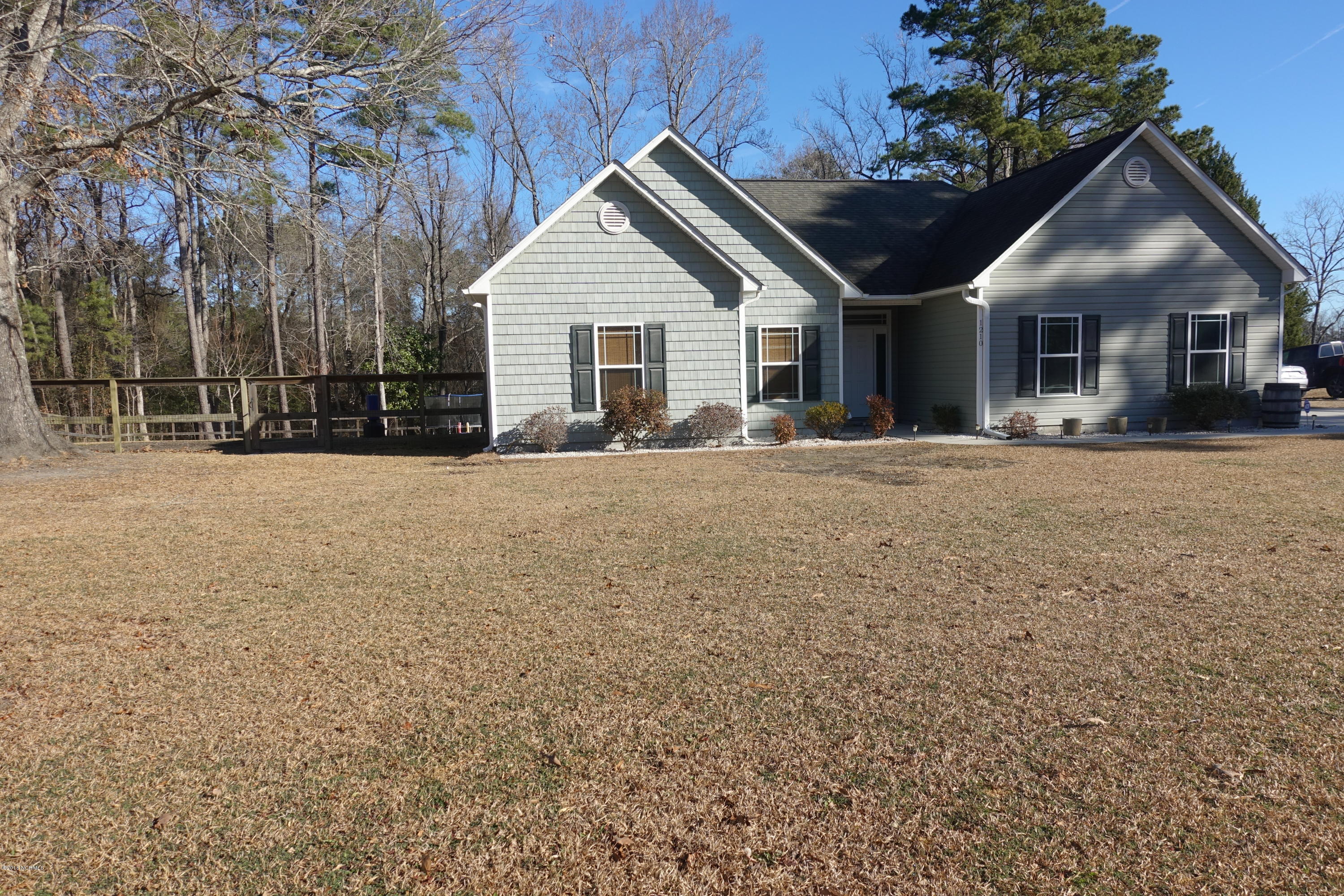 1210 Belgrade-Swansboro Road Hubert, NC 28539 - Photo 3 of 33 DSC02241