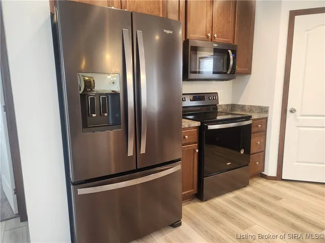 $267,900 | 104 Hounds Way, Salem, IN 47167