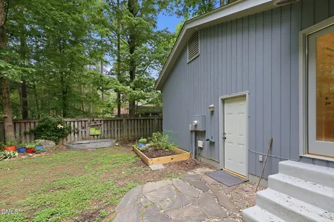 $850,000 | 304 Old Forest Creek Drive, Chapel Hill, NC 27514