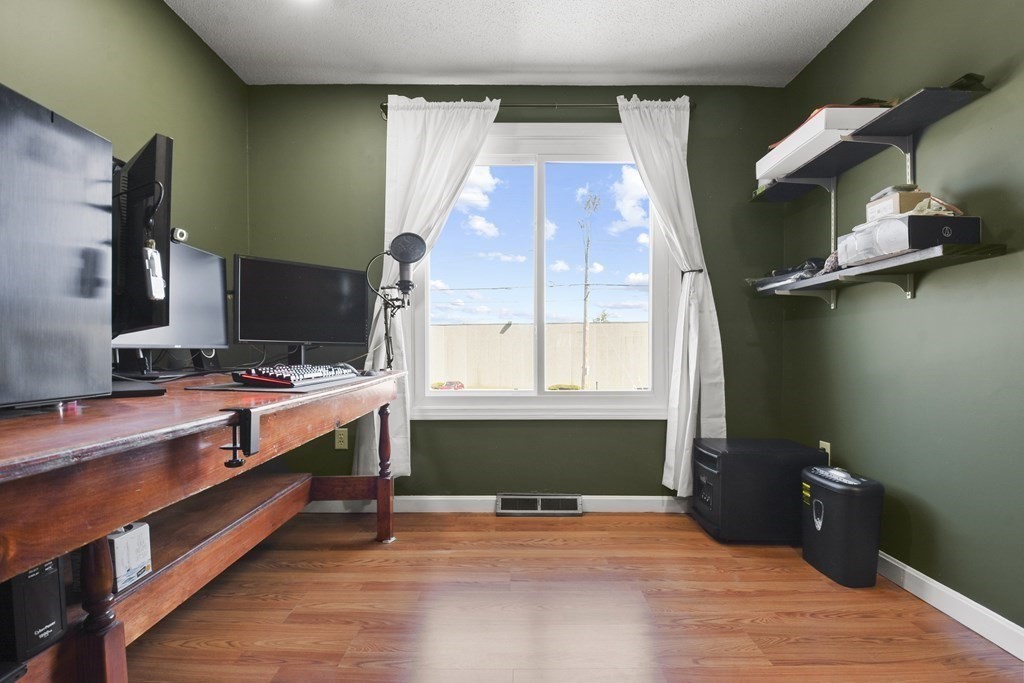 3 Willow Road Ayer, MA 01432 - Photo 12 of 21 Gallery Image 12