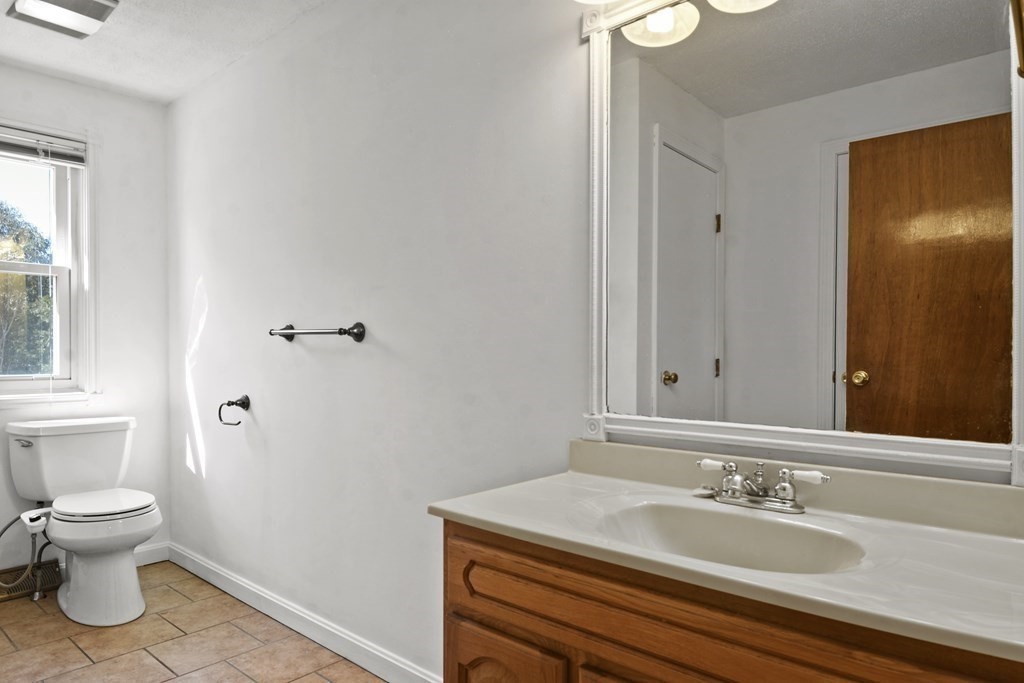 3 Willow Road Ayer, MA 01432 - Photo 13 of 21 Gallery Image 13