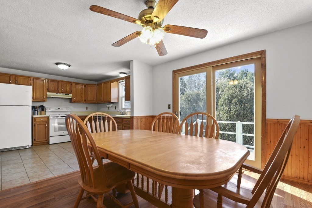 3 Willow Road Ayer, MA 01432 - Photo 7 of 21 Gallery Image 7