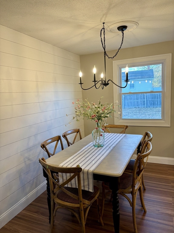 34 Flora Street Springfield, MA 01129 - Photo 11 of 32