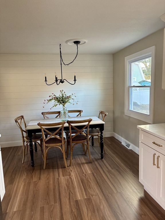 34 Flora Street Springfield, MA 01129 - Photo 13 of 32