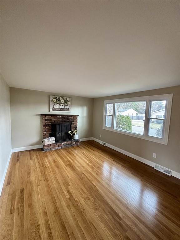 34 Flora Street Springfield, MA 01129 - Photo 20 of 32