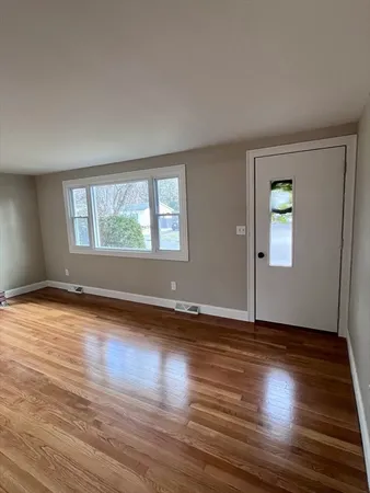 $349,900 | 34 Flora Street, Springfield, MA 01129