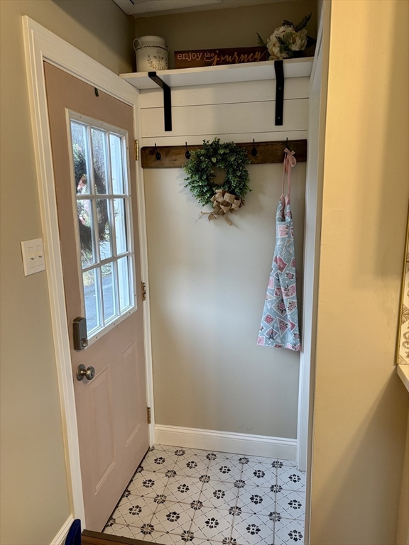 34 Flora Street Springfield, MA 01129 - Photo 27 of 32