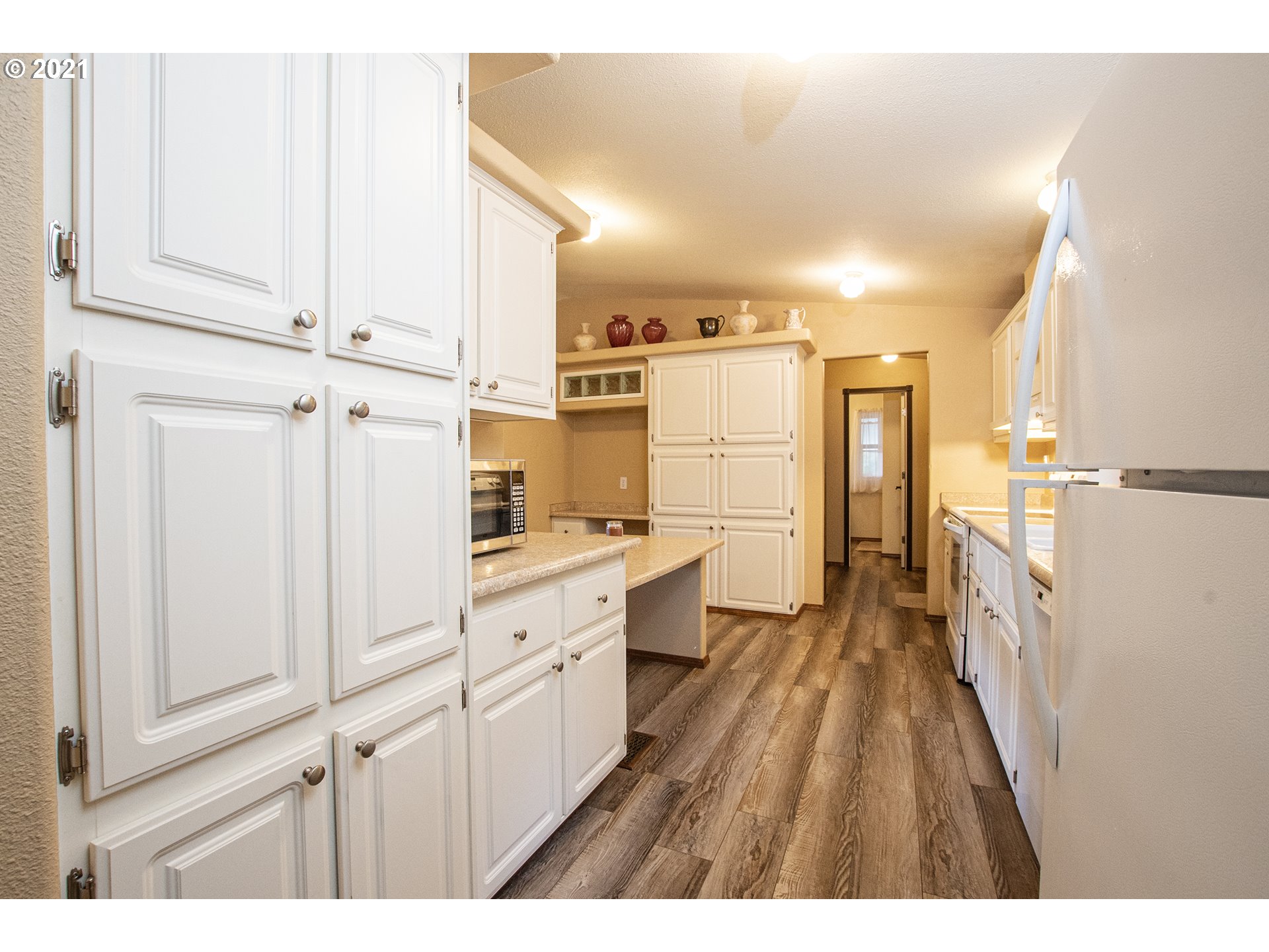 83262 Mickelson Road Creswell, OR 97426 - Photo 6 of 24 Gallery Image 6
