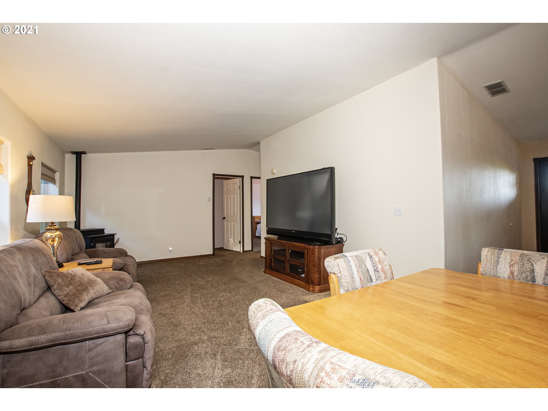83262 Mickelson Road Creswell, OR 97426 - Photo 9 of 24 Gallery Image 9