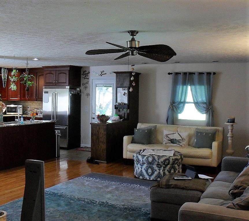 1811 Tula Pace Road Chapmansboro, TN 37035 - Photo 2 of 27 Gallery Image 2