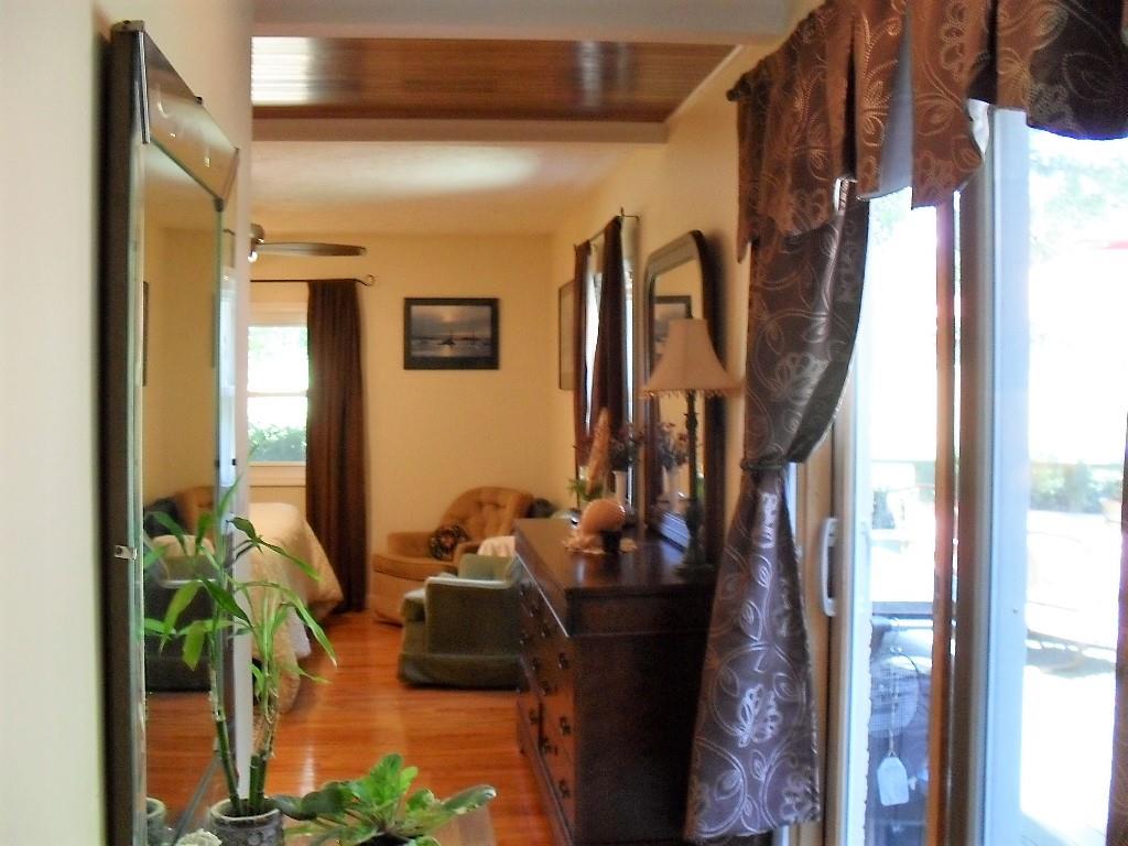 1811 Tula Pace Road Chapmansboro, TN 37035 - Photo 4 of 27 Gallery Image 4