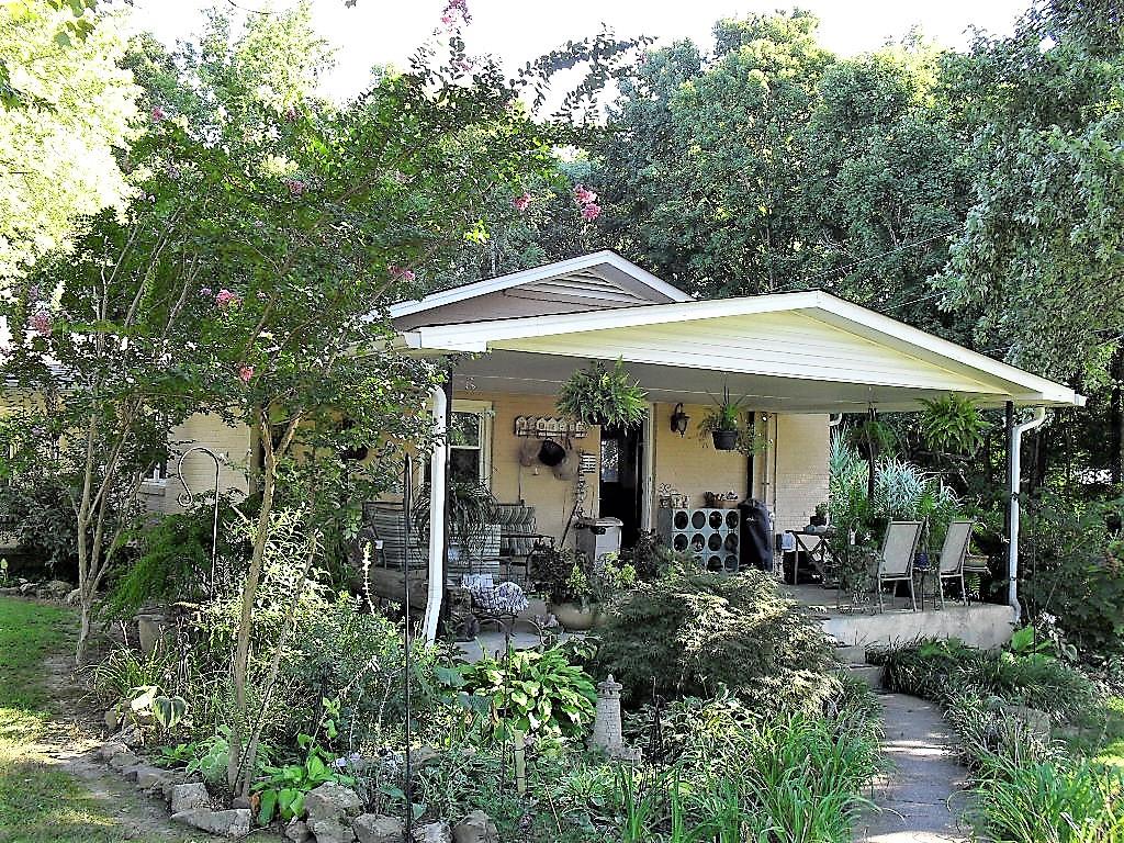1811 Tula Pace Road Chapmansboro, TN 37035 - Photo 7 of 27 Gallery Image 7
