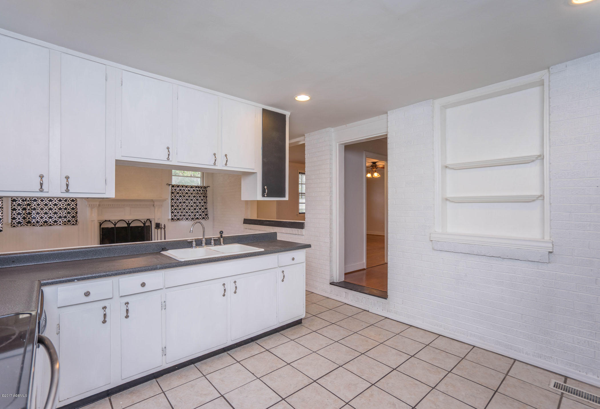 1114 Battery Creek Road Beaufort, SC 29902 - Photo 17 of 21 DSC04804-1