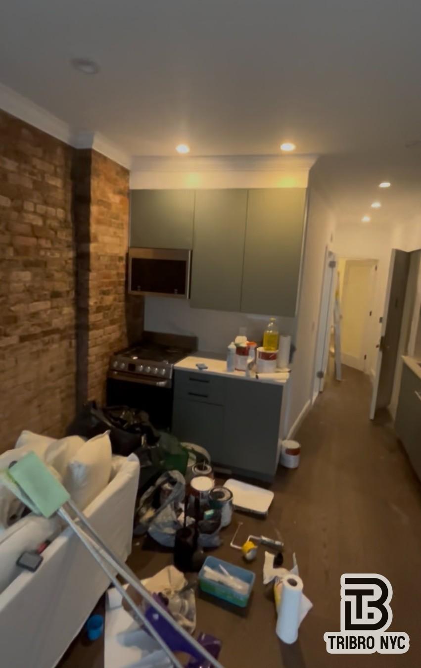 107 Thompson Street, Unit 9 Manhattan, NY 10012 - Photo 4 of 5 Photo 4