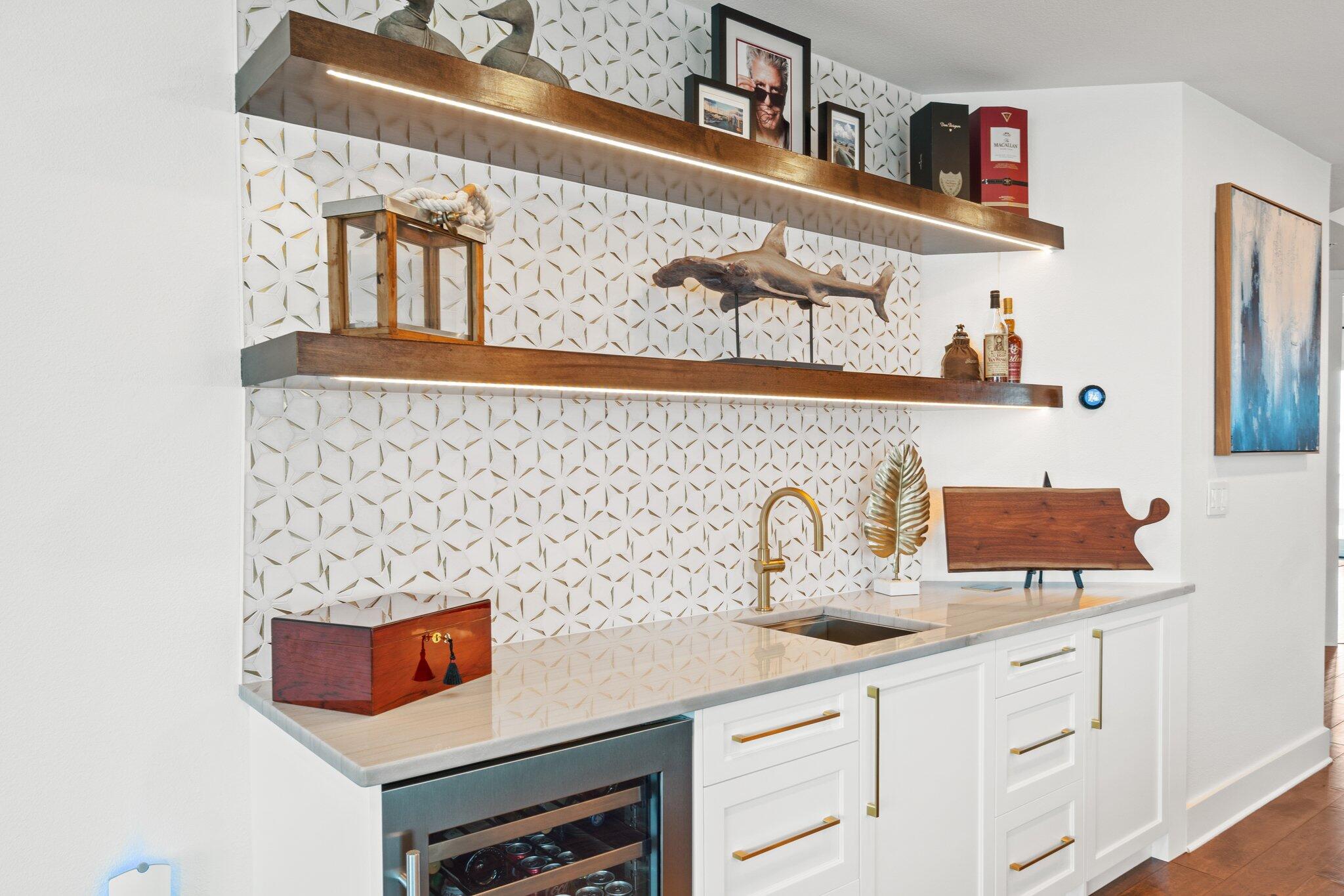 211 Durango Road, Unit 311 Destin, FL 32541 - Photo 19 of 71 a bathroom with a sink and a stove