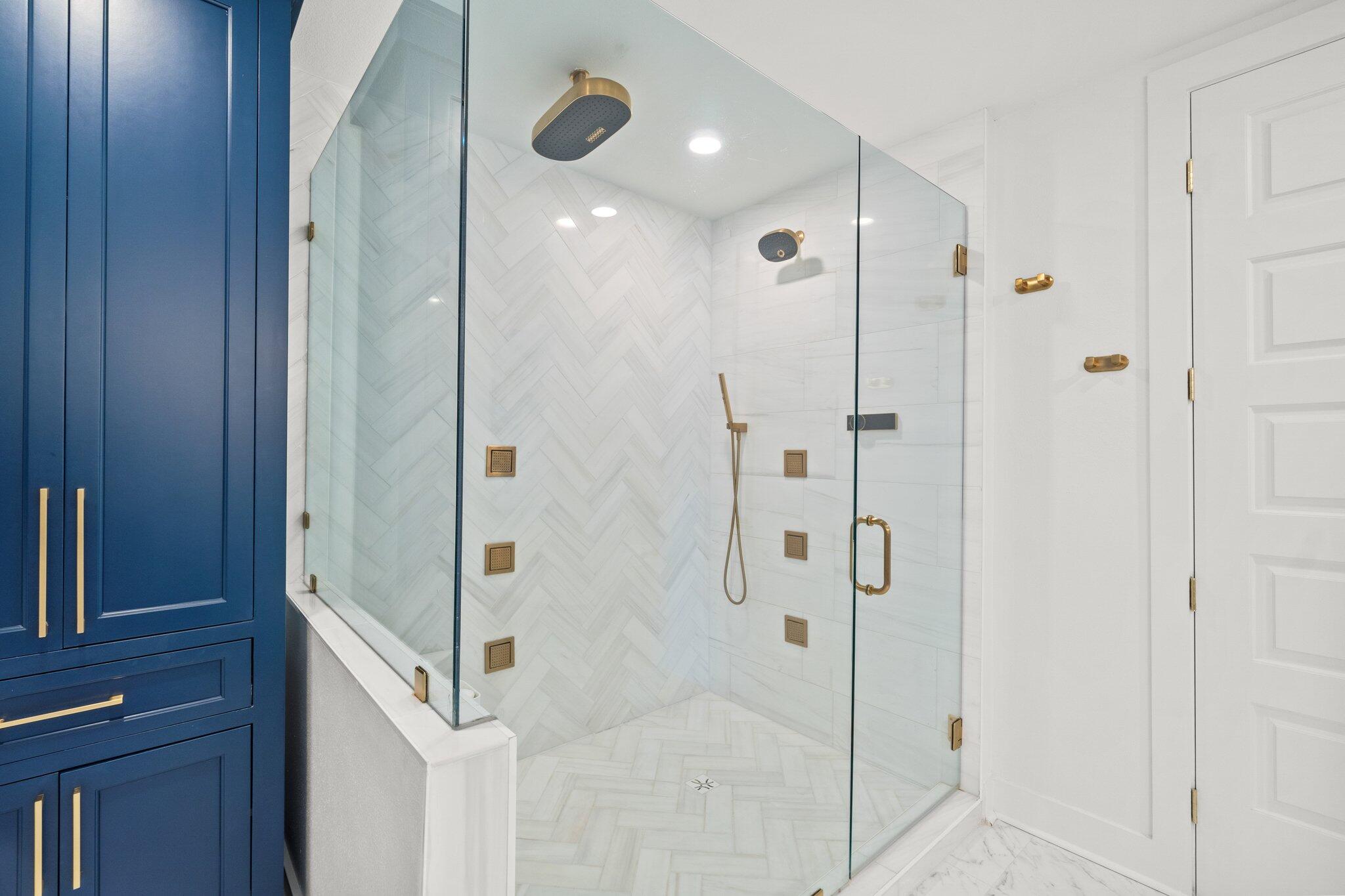 211 Durango Road, Unit 311 Destin, FL 32541 - Photo 25 of 71 a bathroom with a shower and a sink