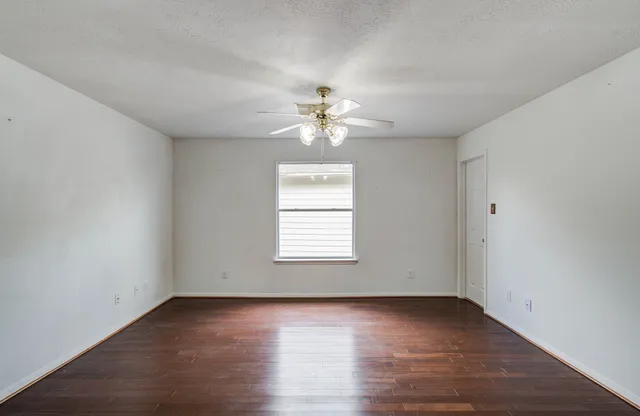 $320,000 | 18119 Dusty Terrace Lane, Katy, TX 77449