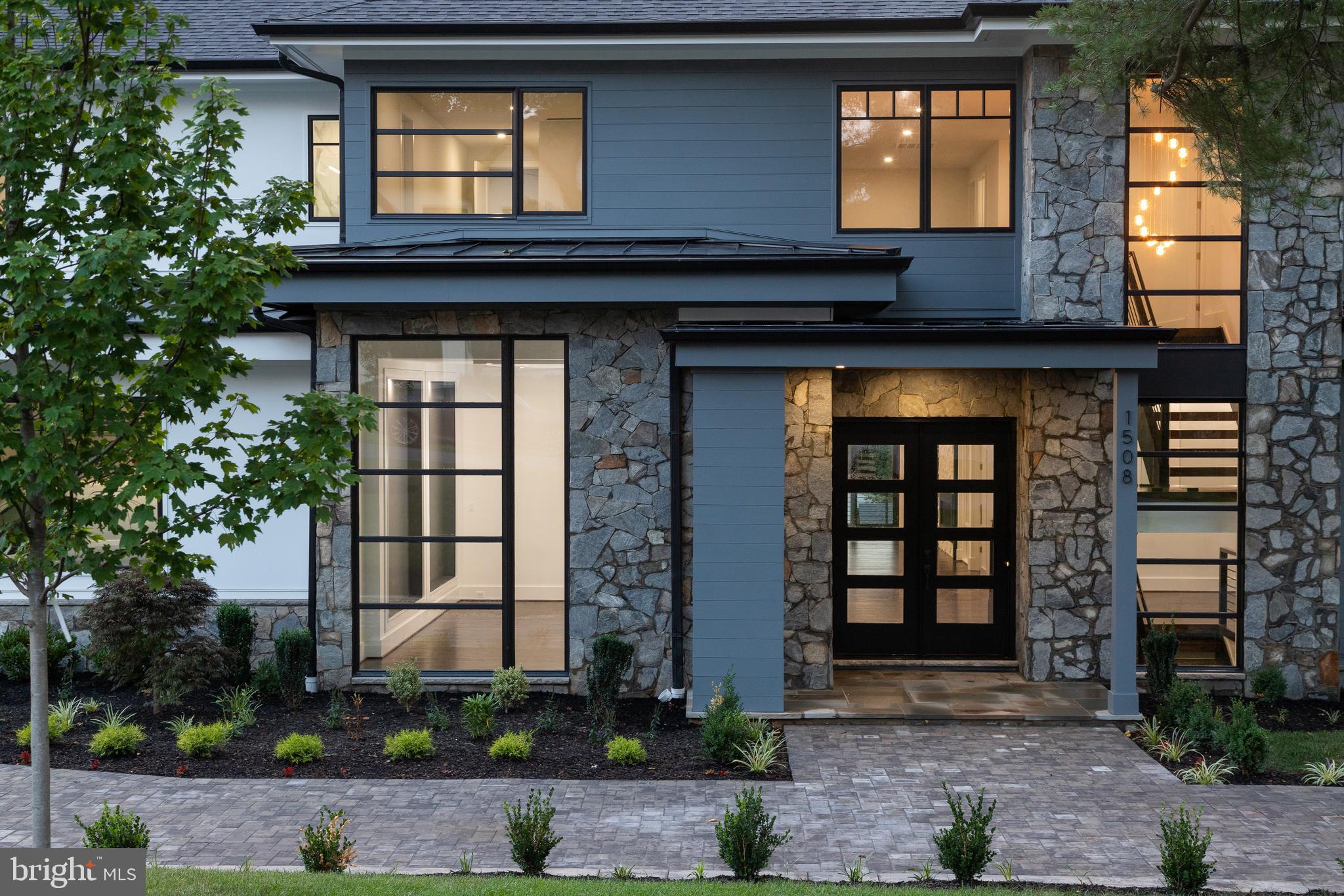 1508 Brookhaven Drive McLean, VA 22101 - Photo 3 of 9