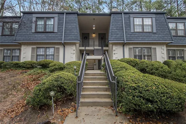 $2,900 | 18 Glenald Way Northwest, Atlanta, GA 30327