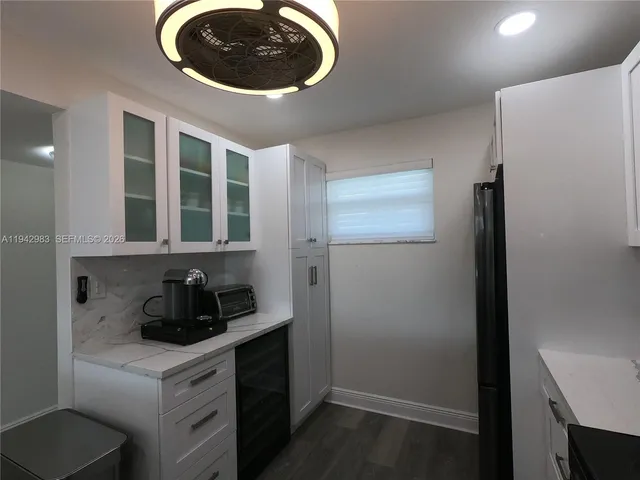 $179,900 | 3930 Inverrary Boulevard, Unit 604D, Lauderhill, FL 33319