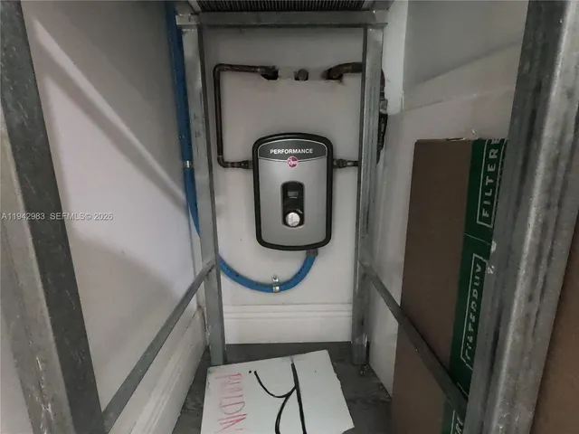 $179,900 | 3930 Inverrary Boulevard, Unit 604D, Lauderhill, FL 33319