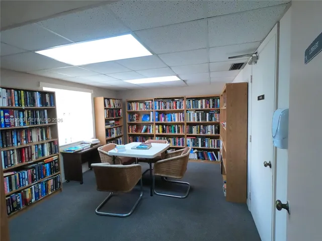 $179,900 | 3930 Inverrary Boulevard, Unit 604D, Lauderhill, FL 33319